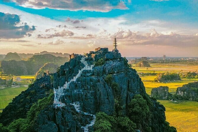 10-Day North Vietnam Cycling Adventure: From the Highland Tea Plantations of Moc Chau to the Limestone Karsts of Ha Long Bay